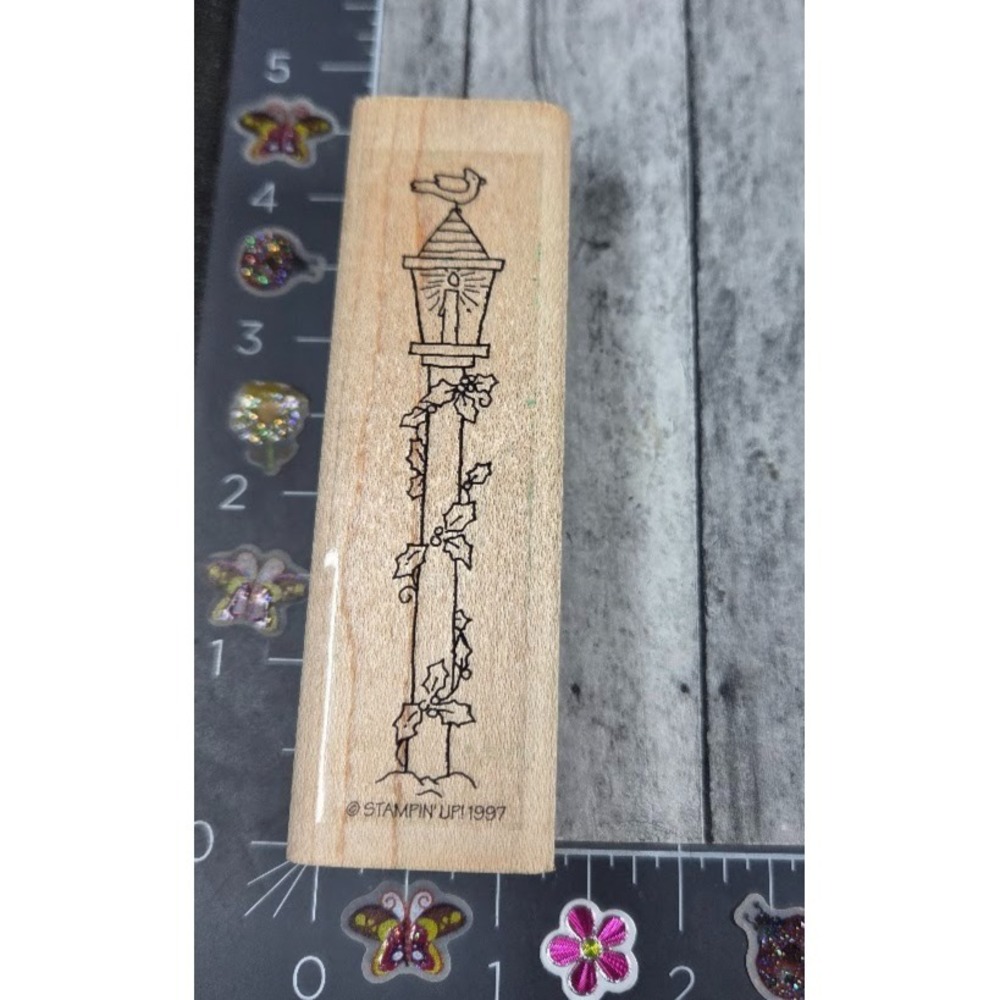 Stampin' Up! Bird House Pole Christmas Holly Ivy 1997 Rubber Stamp Wood #V67